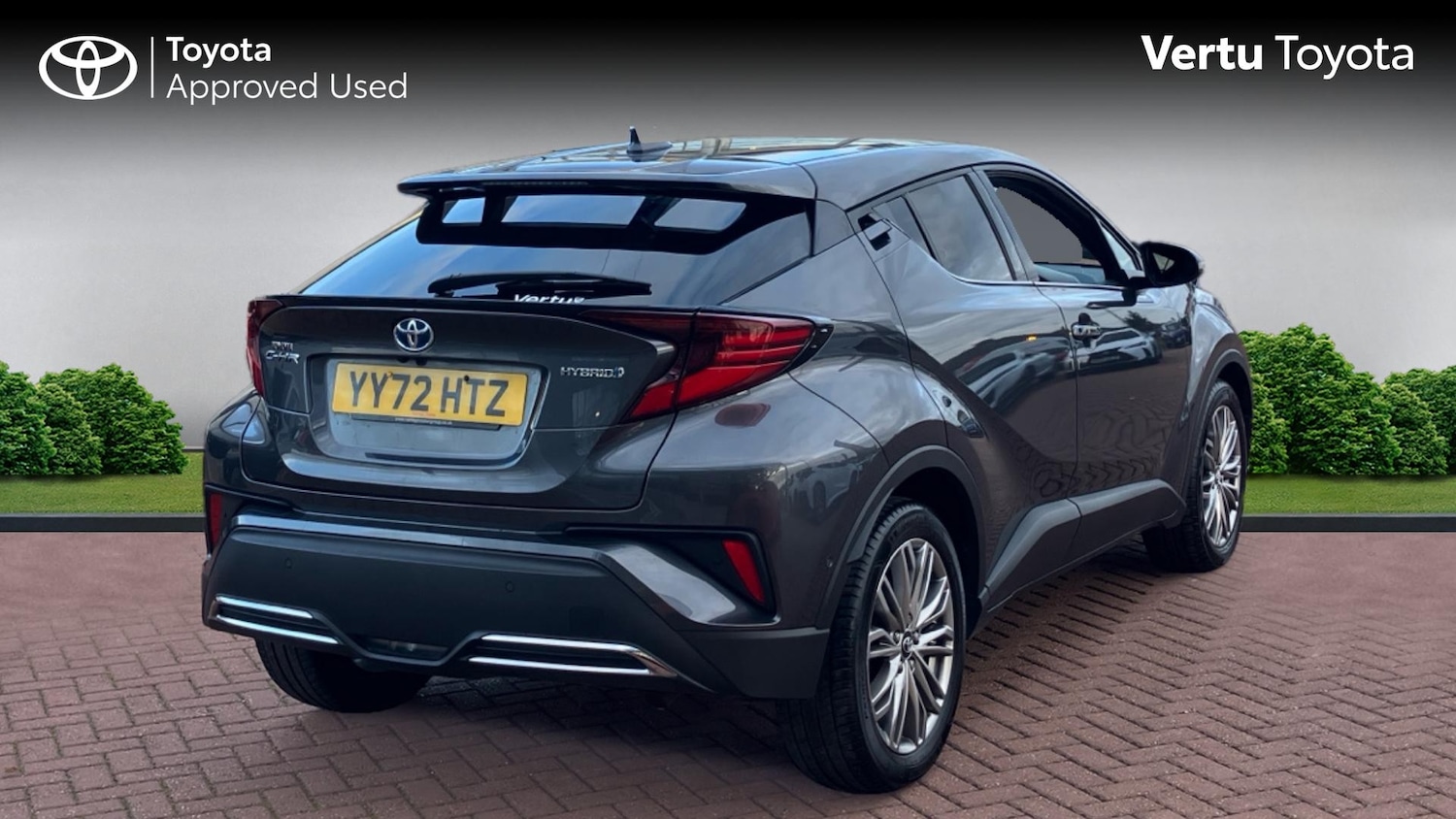 Used Toyota C-HR 2023 for sale - 76518435: Photo 2