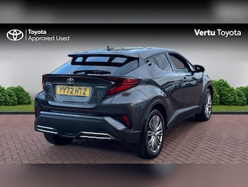 Used Toyota C-HR 2023 for sale - 76518435: Photo