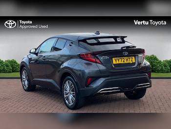 Used Toyota C-HR 2023 for sale - 76518435: Photo