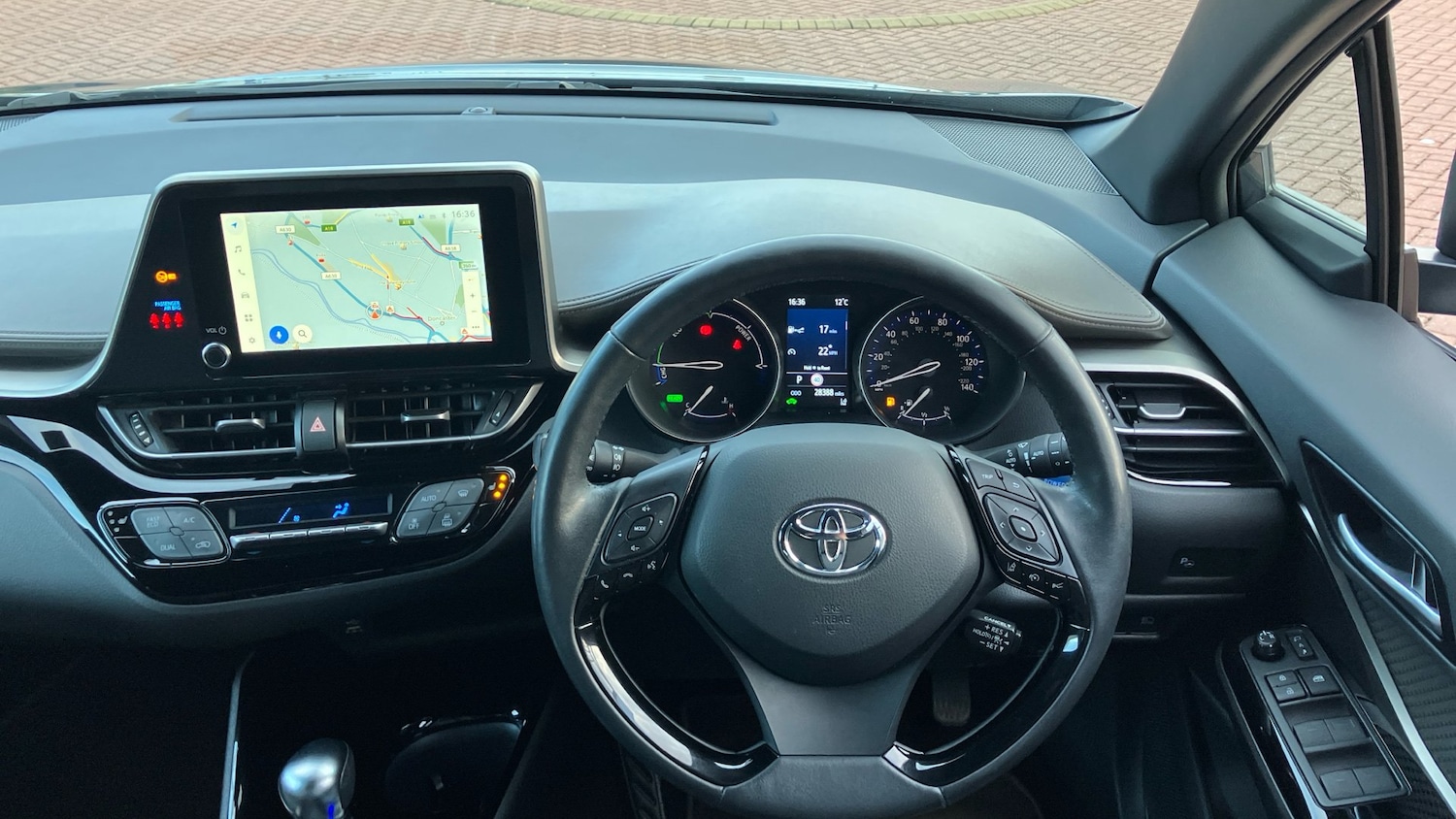 Used Toyota C-HR 2023 for sale - 76518435: Photo 6