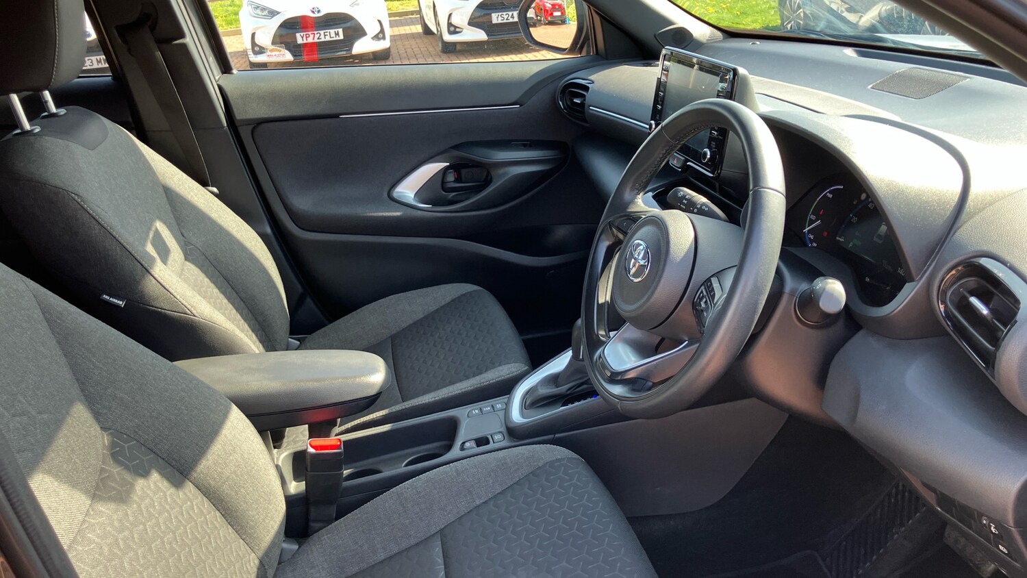 Used Toyota Yaris Cross 2022 for sale - 78223165: Photo 12