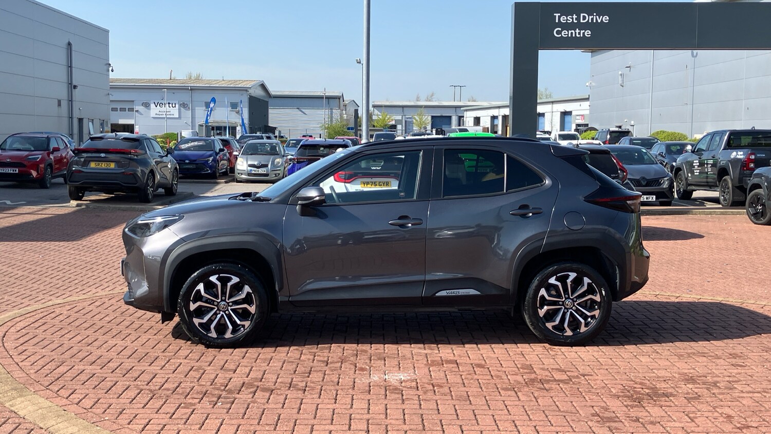 Used Toyota Yaris Cross 2022 for sale - 78223165: Photo 24