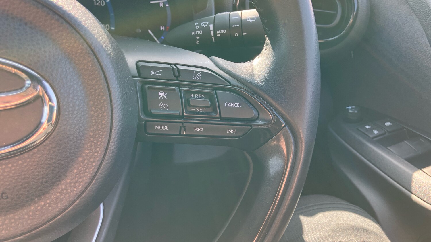 Used Toyota Yaris Cross 2022 for sale - 78223165: Photo 29