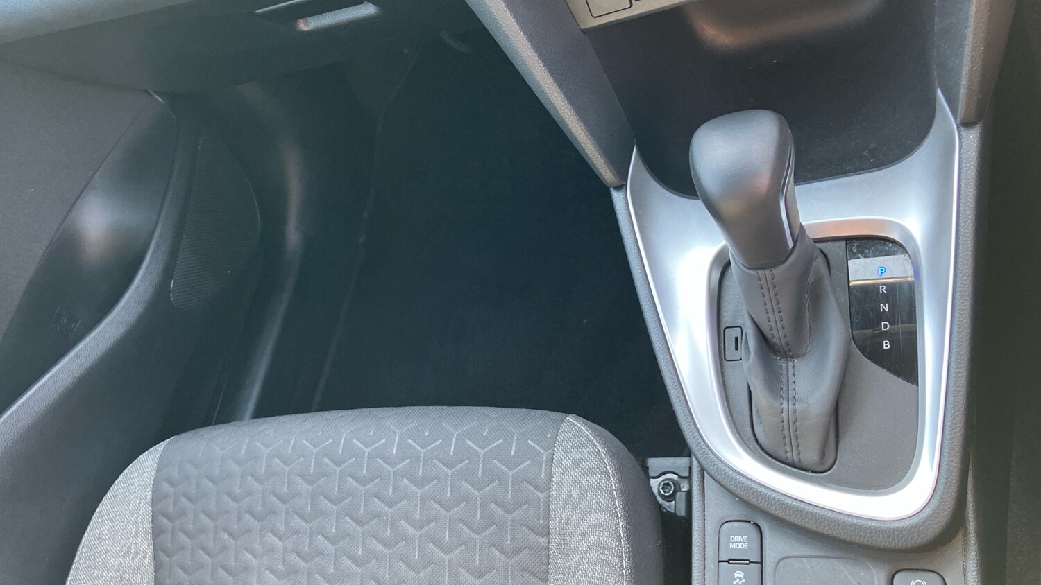 Used Toyota Yaris Cross 2022 for sale - 78223165: Photo 53