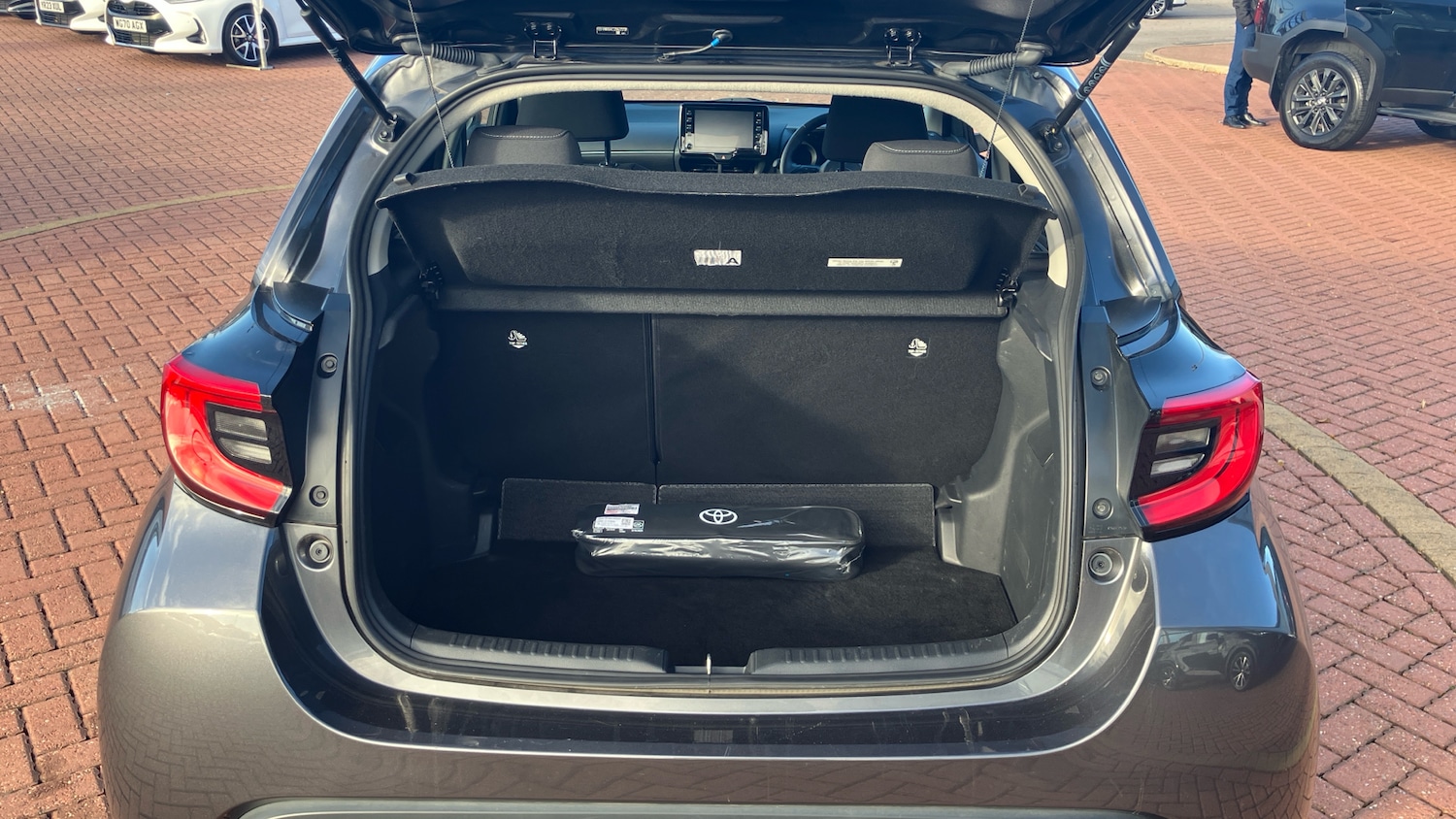 Used Toyota Yaris 2023 for sale - 76391594: Photo 14