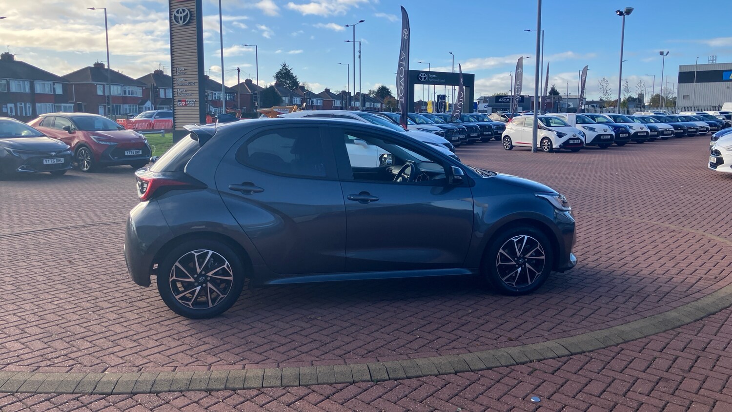 Used Toyota Yaris 2023 for sale - 76391594: Photo 28