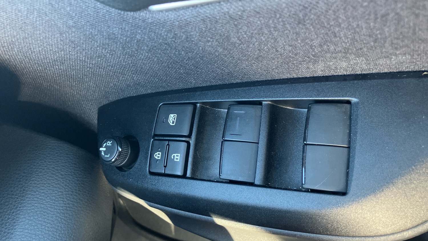 Used Toyota Yaris 2023 for sale - 76391594: Photo 41