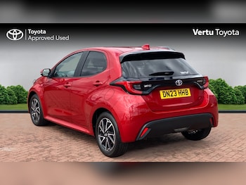 Used Toyota Yaris 2023 for sale - 79383800: Photo