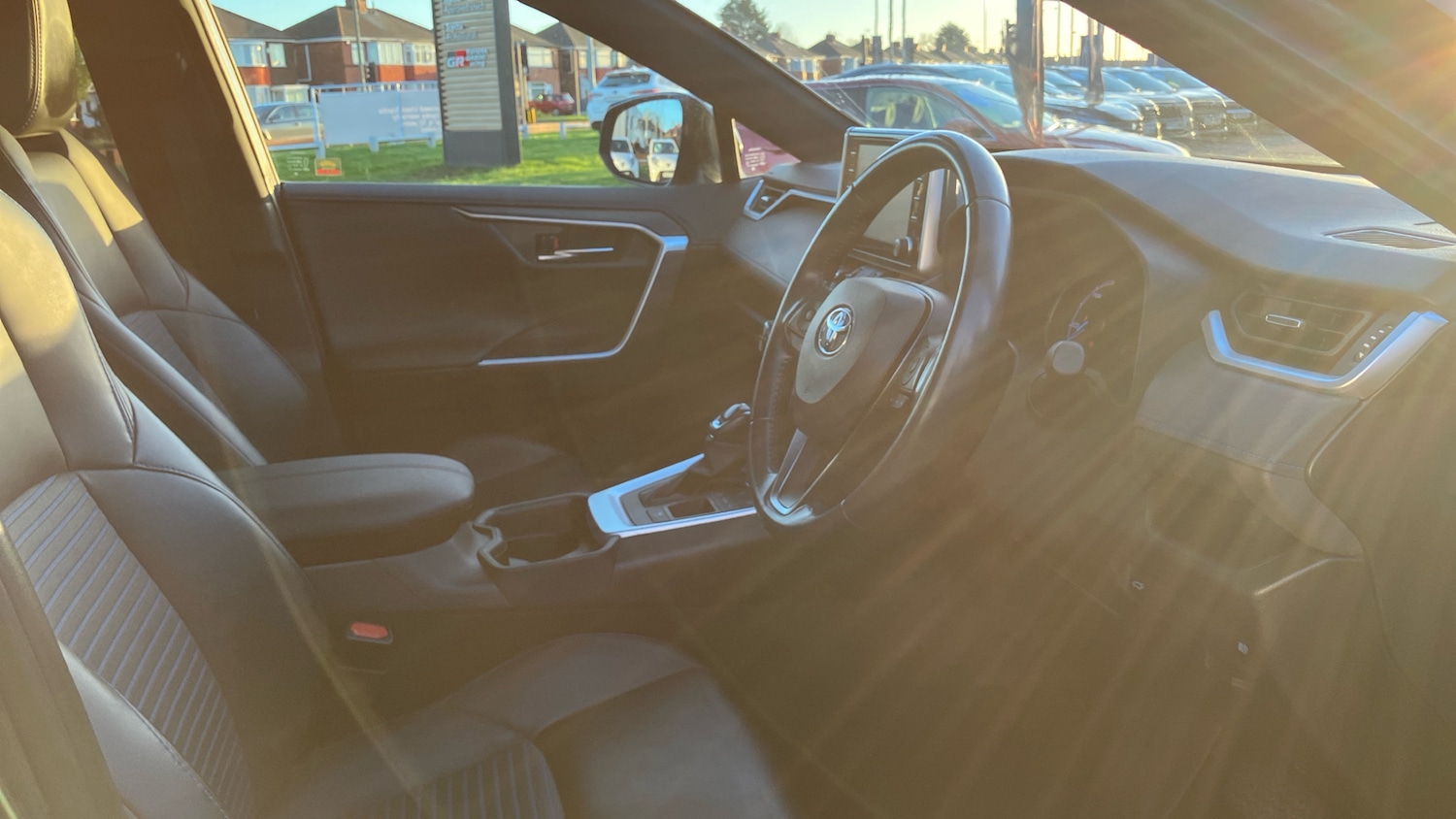 Used Toyota RAV4 2020 for sale - 77431574: Photo 11