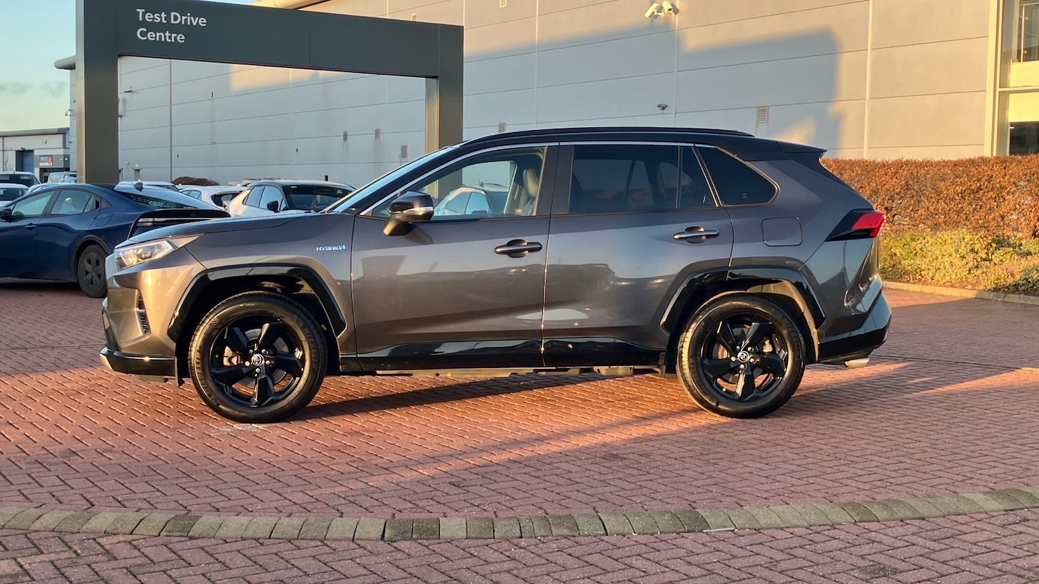 Used Toyota RAV4 2020 for sale - 77431574: Photo 17