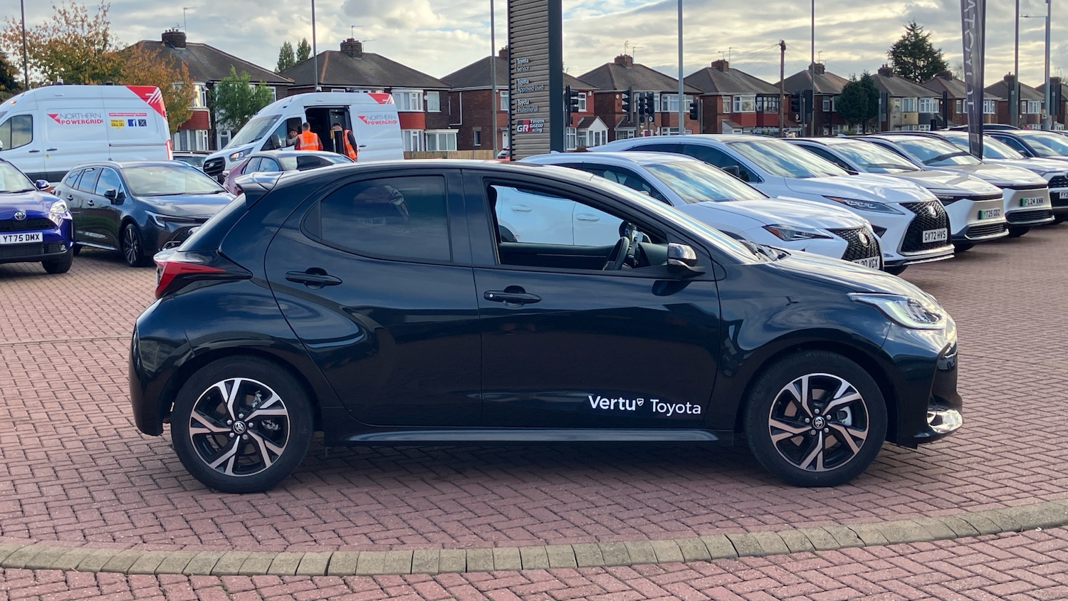 Used Toyota Yaris 2025 for sale - 76346809: Photo 16
