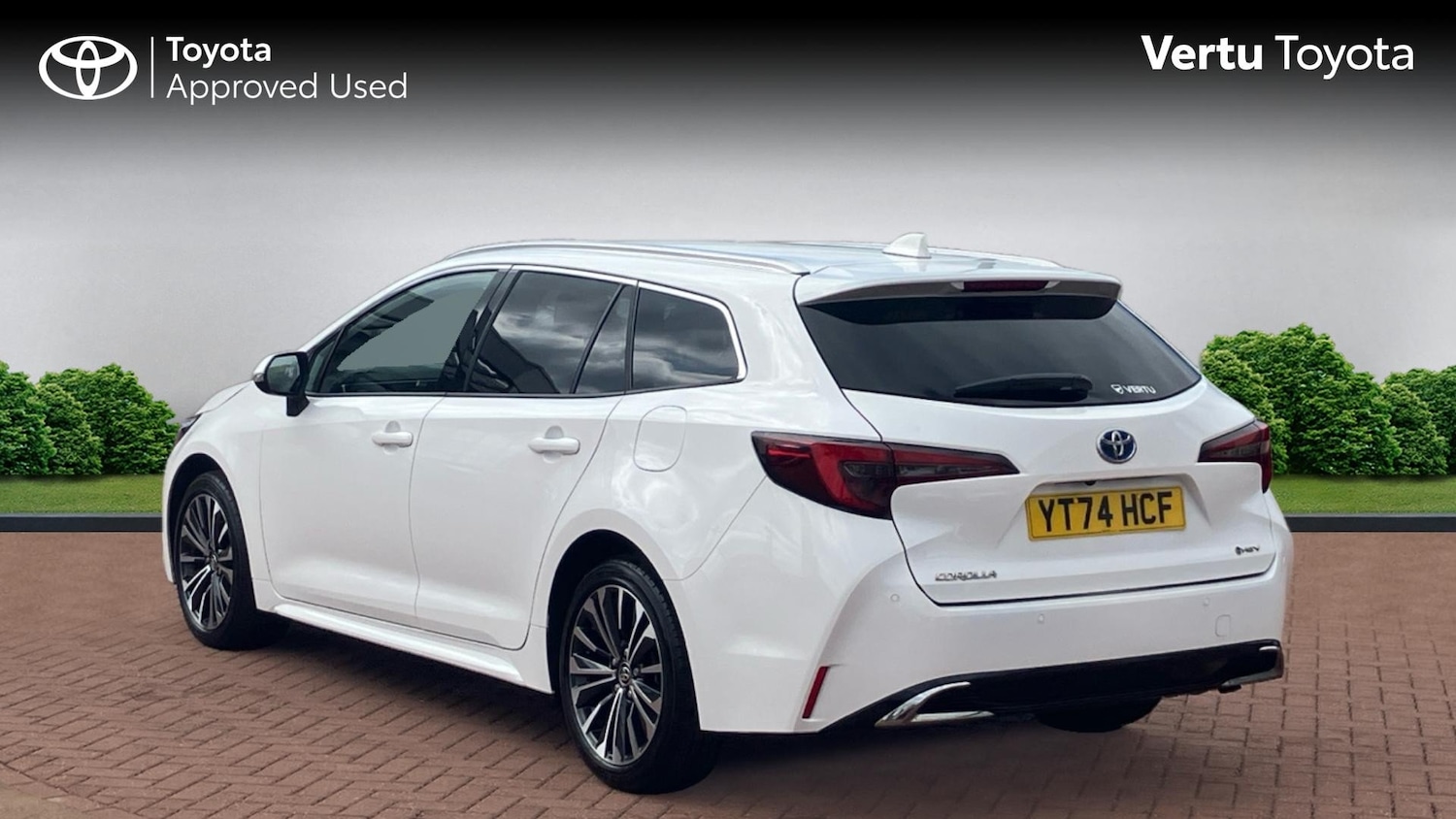 2024 Toyota Corolla 1.8 Hybrid Design 5dr CVT Hybrid Estate Estate Hybrid Automa - Picture 4 of 24