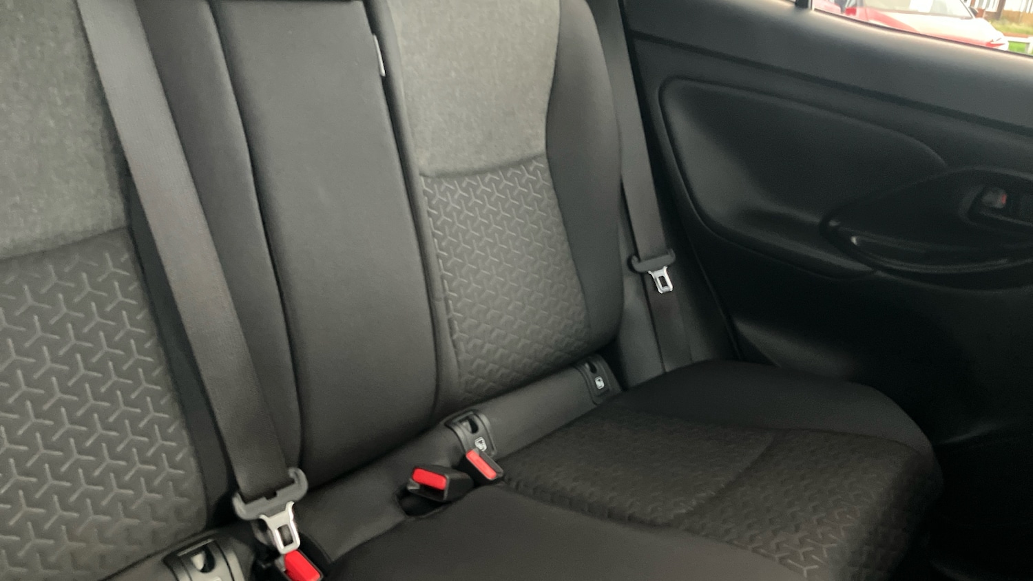 Used Toyota Yaris Cross 2023 for sale - 76477144: Photo 20