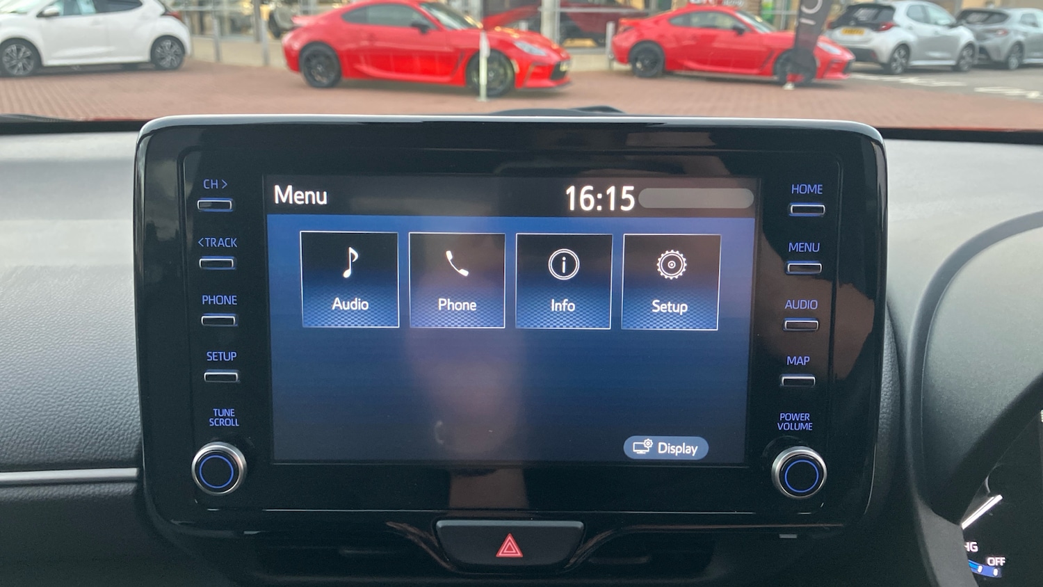 Used Toyota Yaris Cross 2023 for sale - 76477144: Photo 24