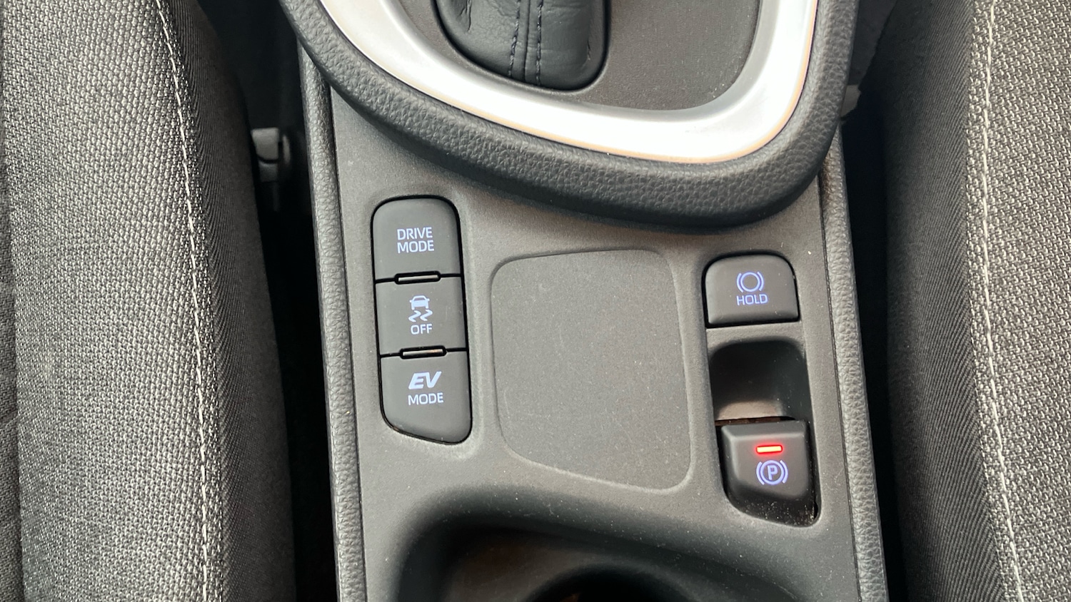 Used Toyota Yaris Cross 2023 for sale - 76477144: Photo 34