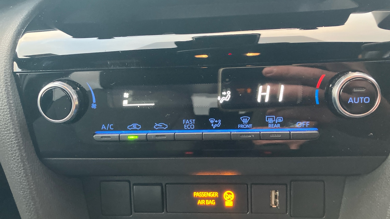 Used Toyota Yaris Cross 2023 for sale - 76477144: Photo 36