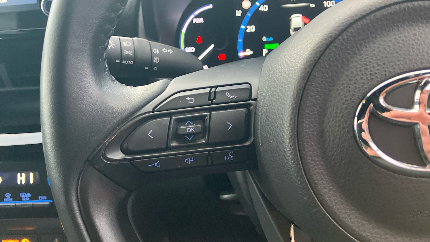 Used Toyota Yaris Cross 2023 for sale - 76477144: Photo 38