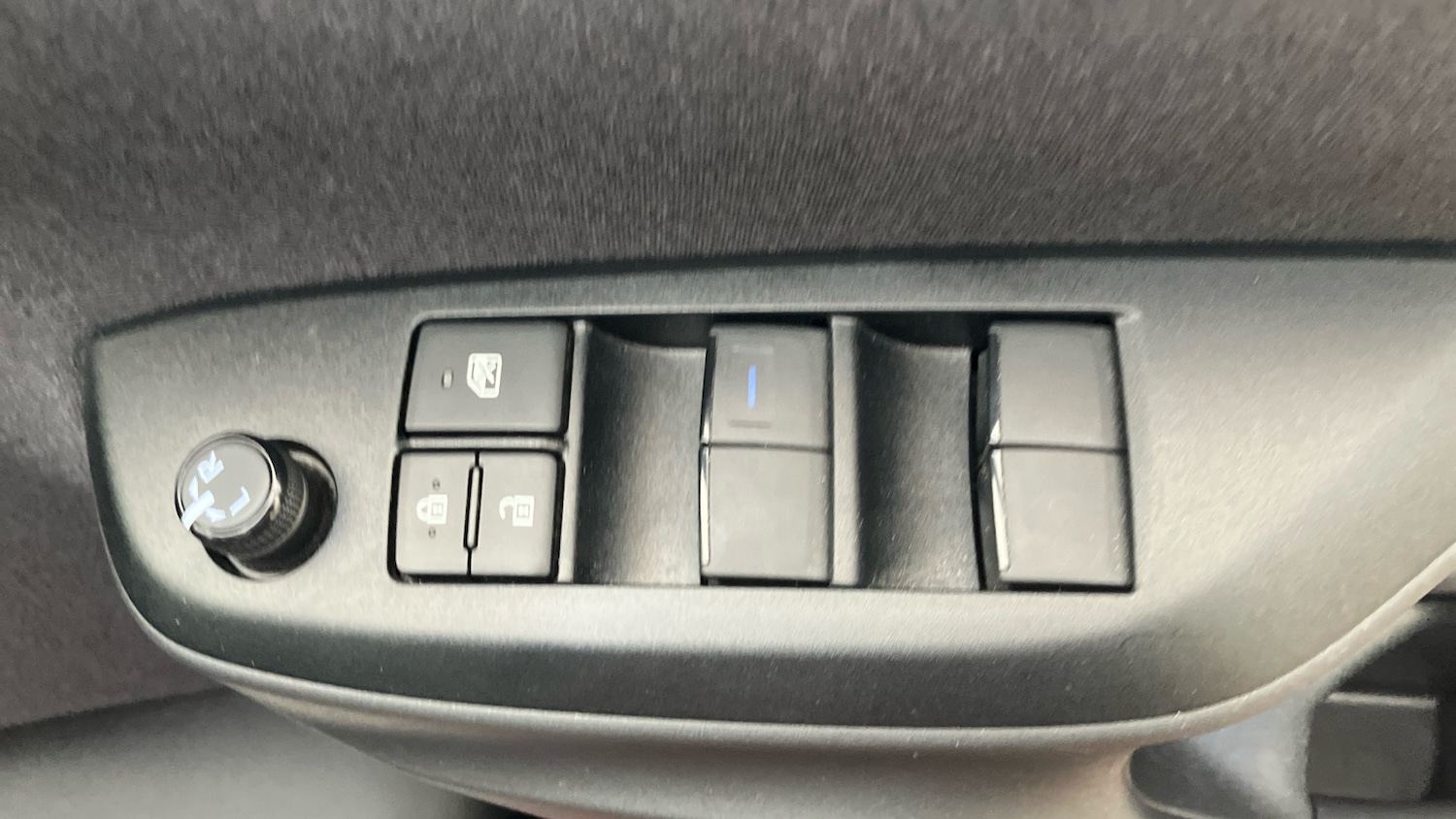 Used Toyota Yaris Cross 2023 for sale - 76477144: Photo 41