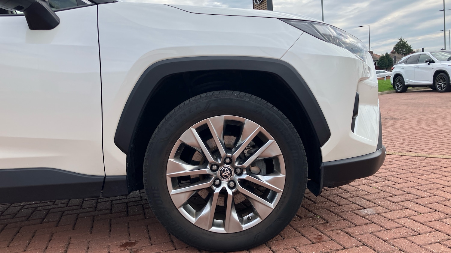 Used Toyota RAV4 2022 for sale - 76077100: Photo 18