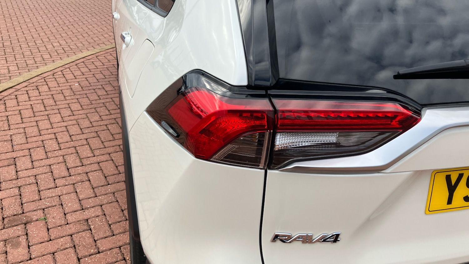 Used Toyota RAV4 2022 for sale - 76077100: Photo 21