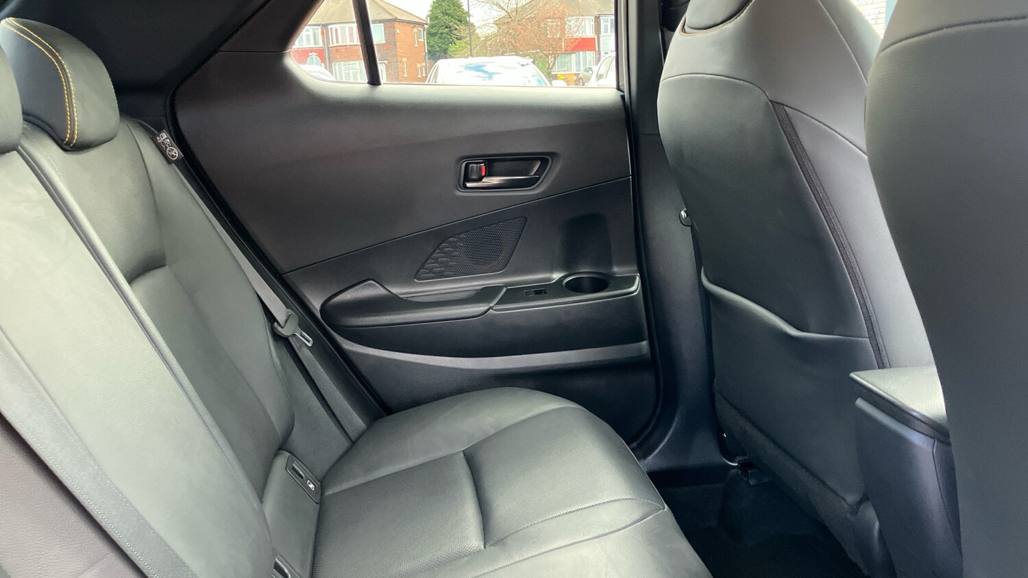 Used Toyota C-HR 2024 for sale - 78161796: Photo 12