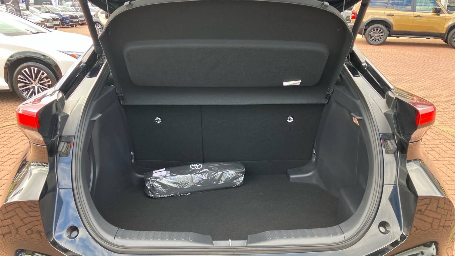 Used Toyota C-HR 2024 for sale - 78161796: Photo 14