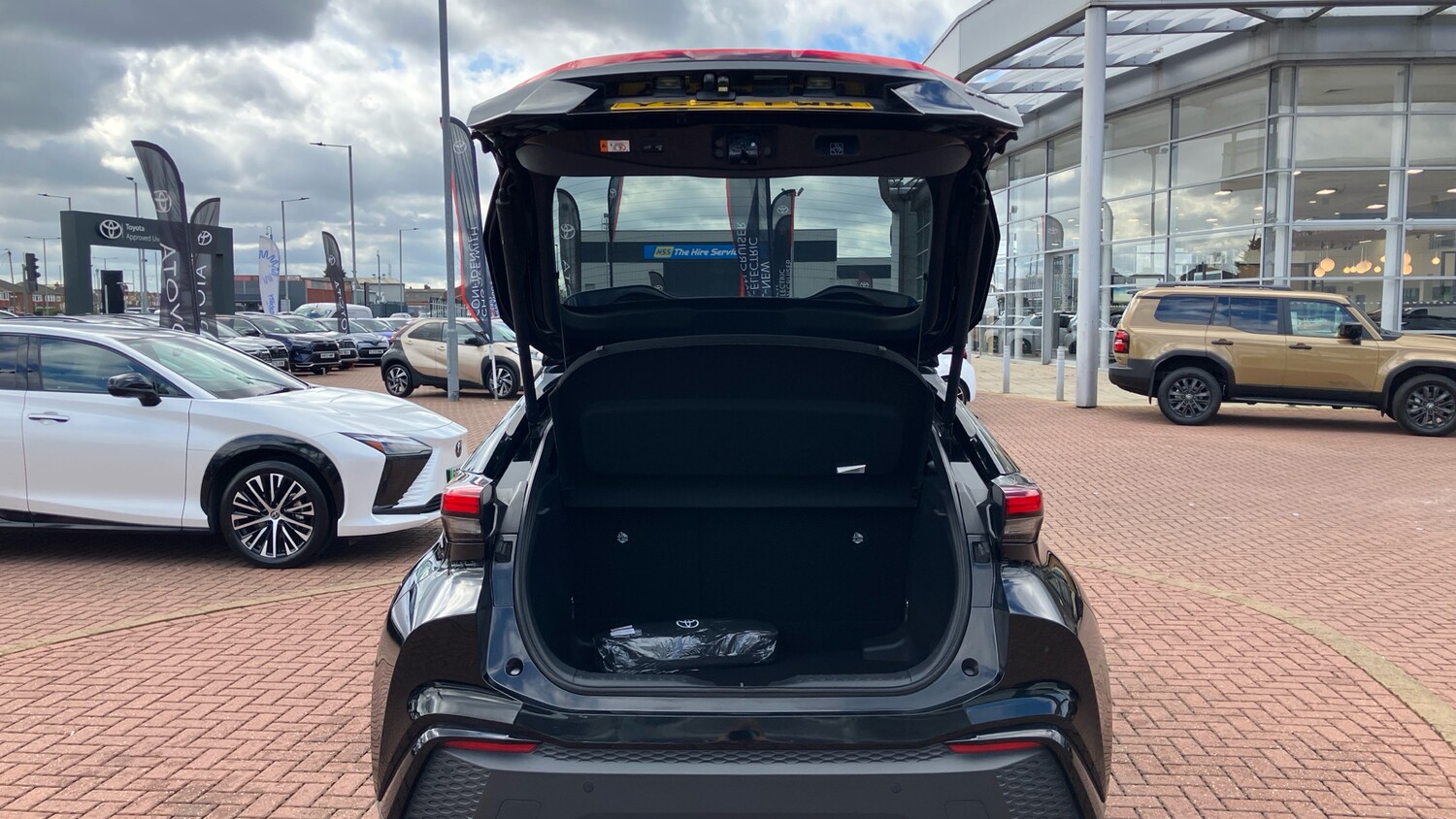 Used Toyota C-HR 2024 for sale - 78161796: Photo 32