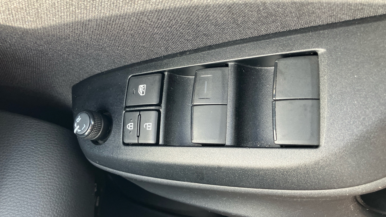 Used Toyota Yaris 2022 for sale - 76980769: Photo 40