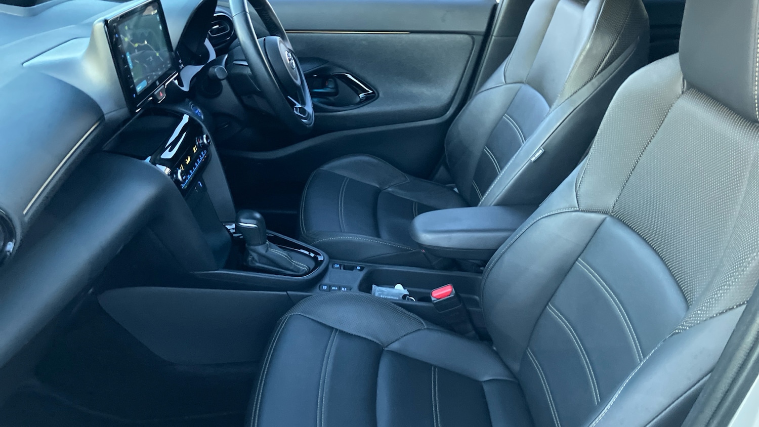 Used Toyota Yaris Cross 2022 for sale - 76859652: Photo 10