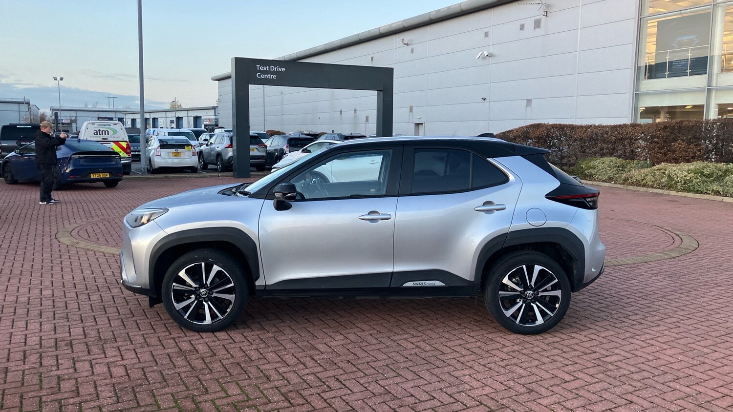 Used Toyota Yaris Cross 2022 for sale - 76859652: Photo 17