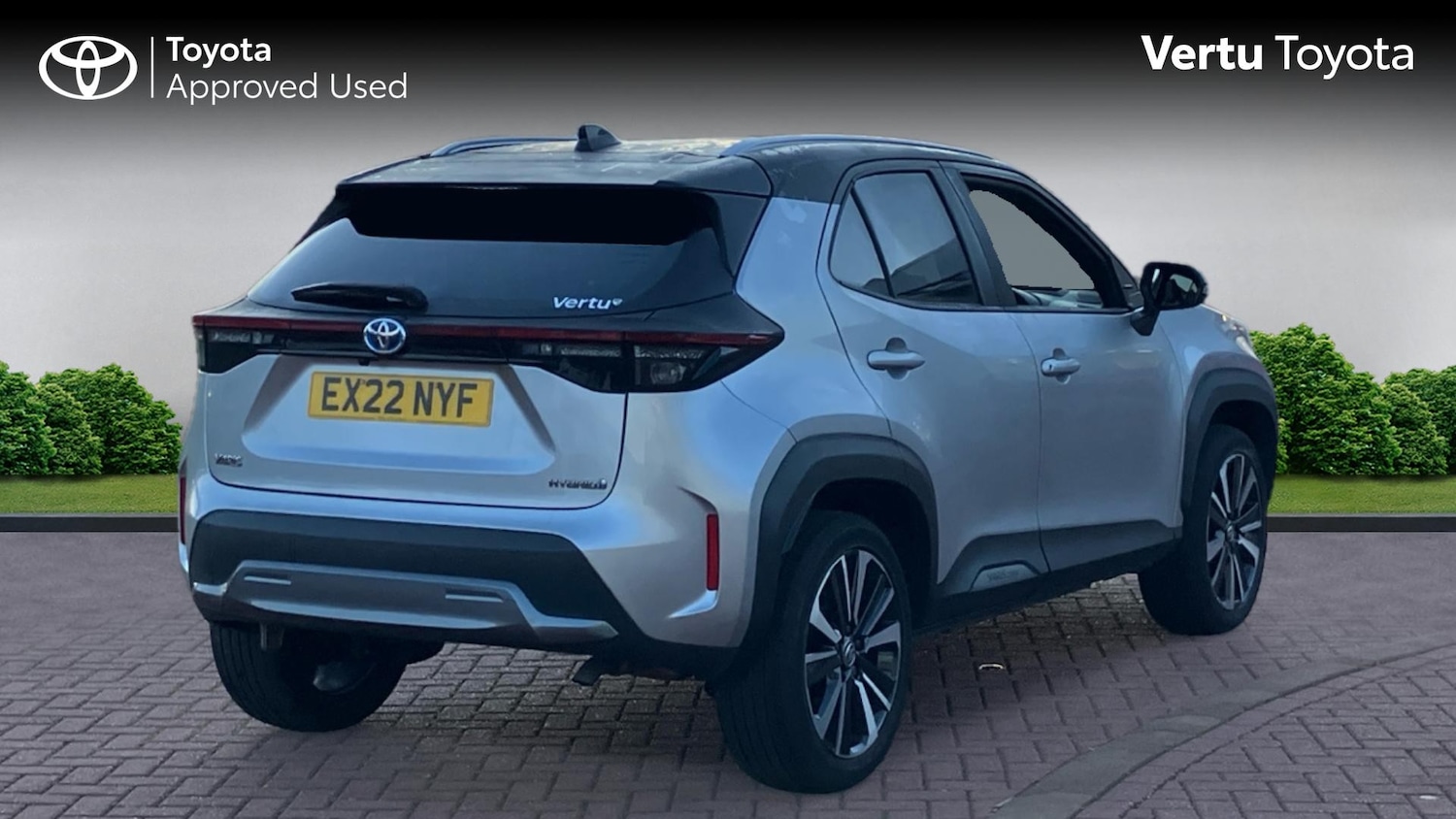 Used Toyota Yaris Cross 2022 for sale - 76859652: Photo 2