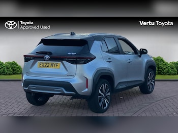 Used Toyota Yaris Cross 2022 for sale - 76859652: Photo