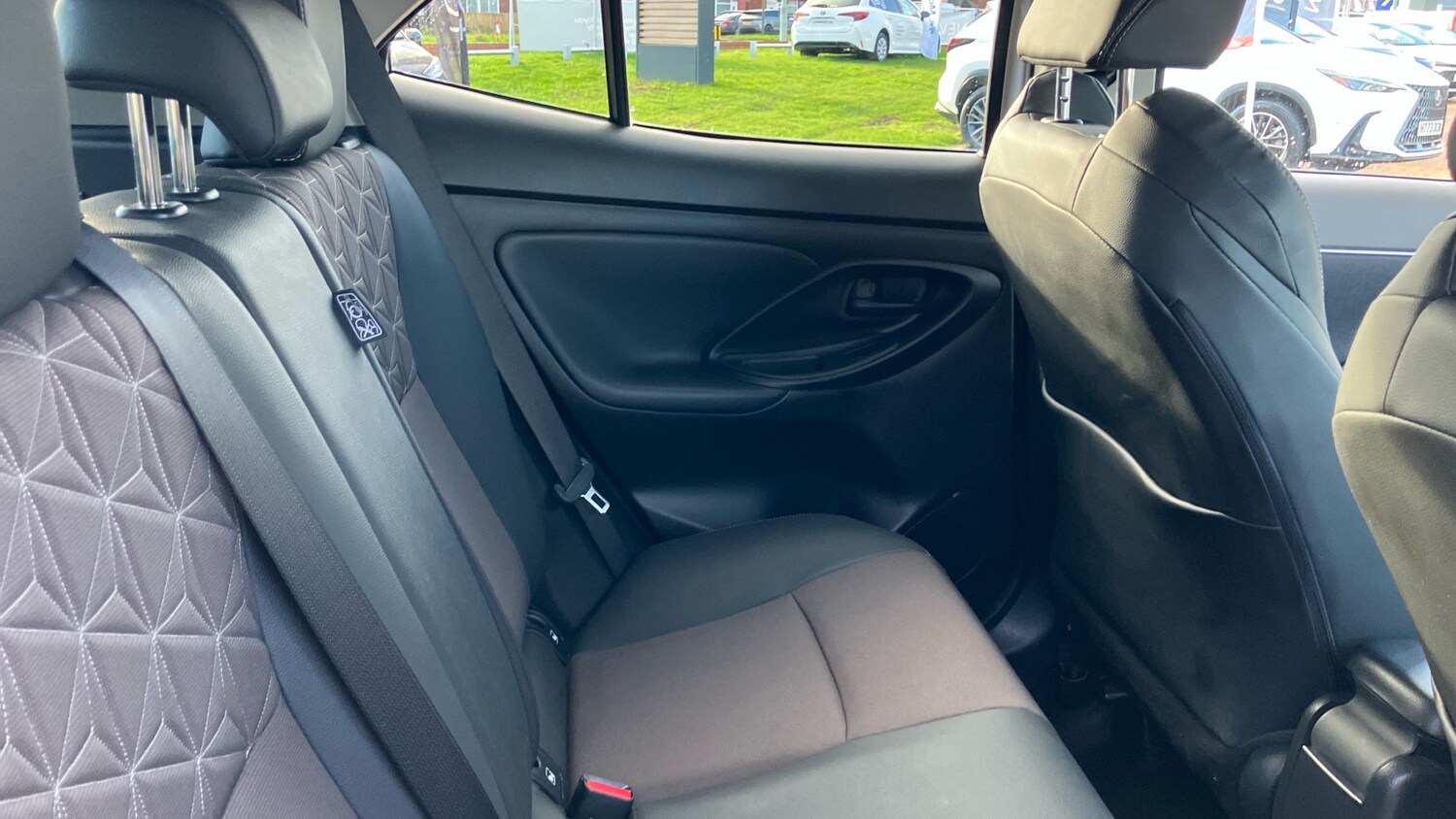 Used Toyota Yaris Cross 2022 for sale - 77639144: Photo 12