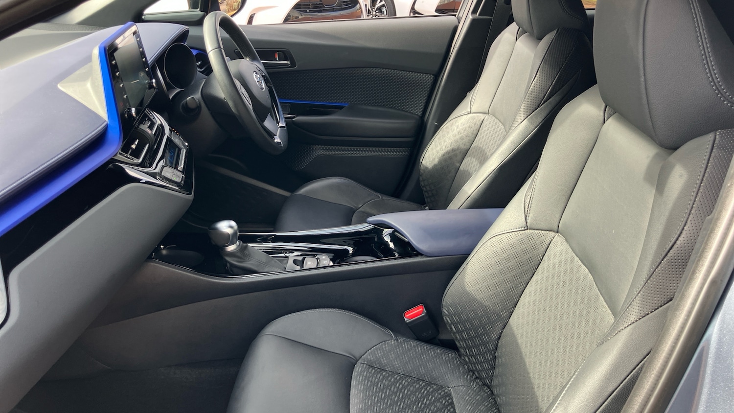 Used Toyota C-HR 2020 for sale - 76332742: Photo 10