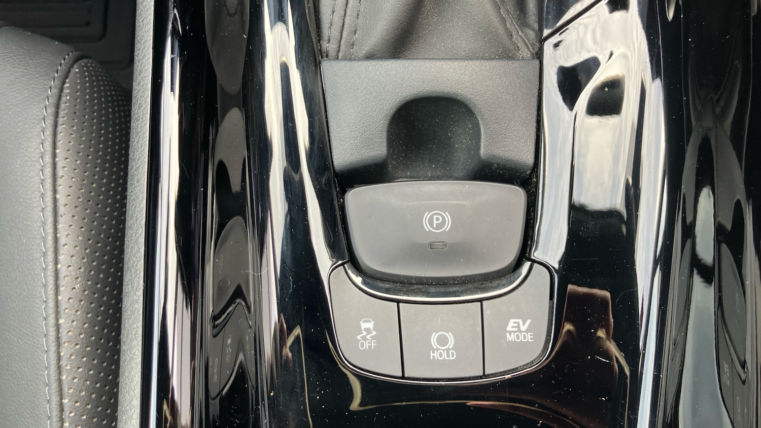 Used Toyota C-HR 2020 for sale - 76332742: Photo 34
