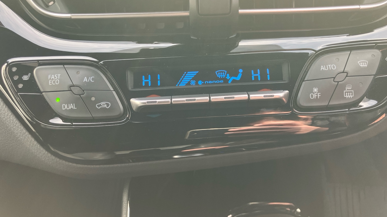 Used Toyota C-HR 2020 for sale - 76332742: Photo 36