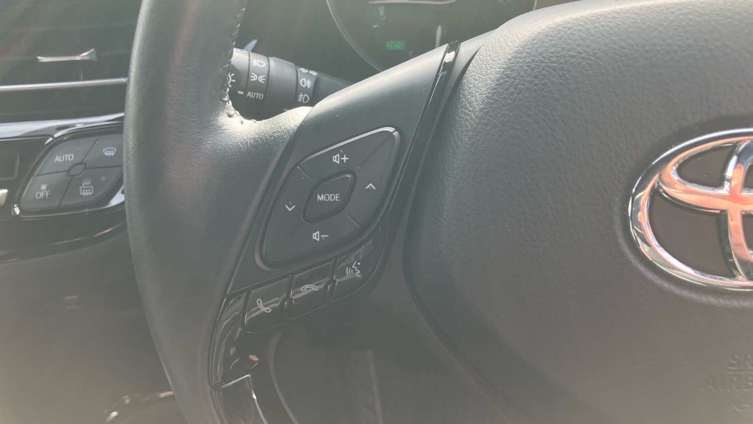 Used Toyota C-HR 2020 for sale - 76332742: Photo 37
