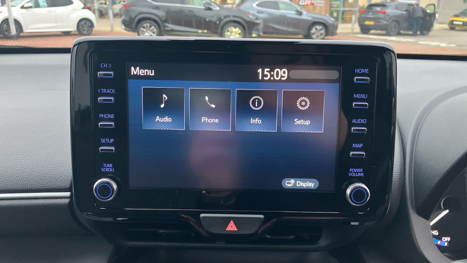 Used Toyota Yaris Cross 2022 for sale - 77435643: Photo 24