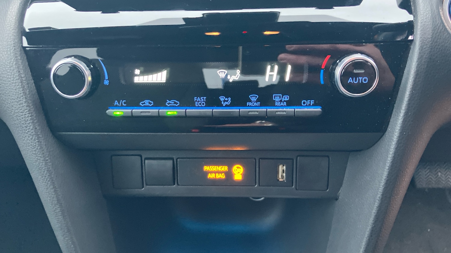 Used Toyota Yaris Cross 2022 for sale - 77435643: Photo 36