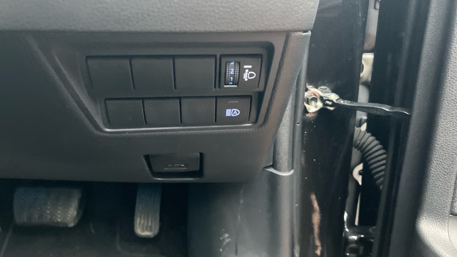 Used Toyota Yaris Cross 2022 for sale - 77435643: Photo 40