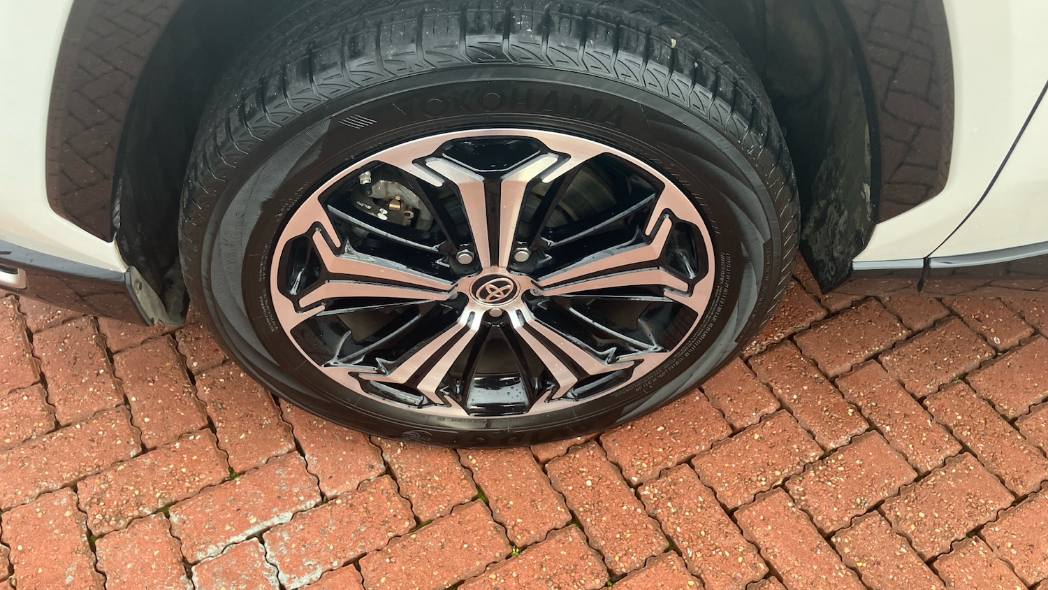 Used Toyota RAV4 2023 for sale - 76891969: Photo 30