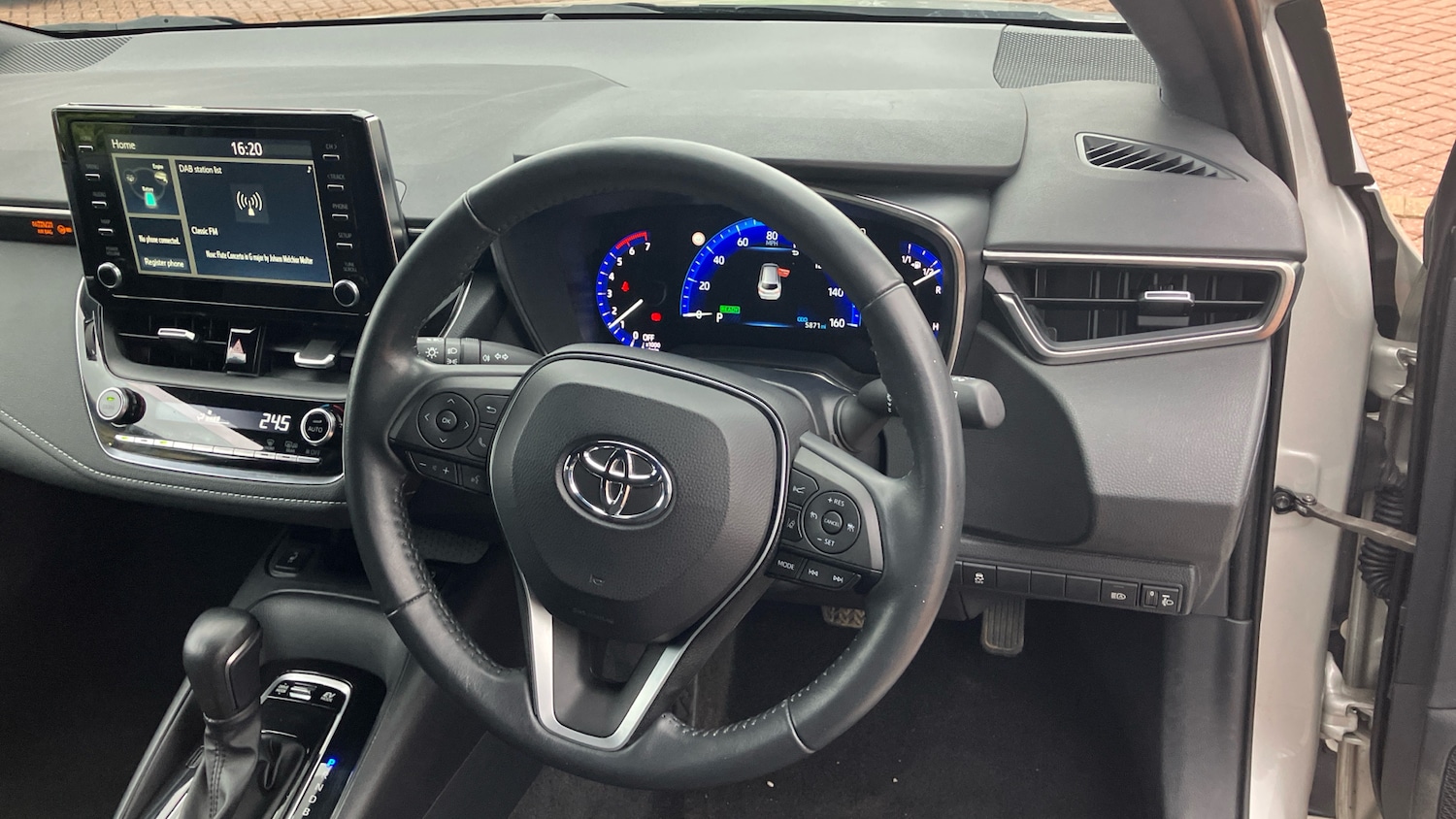 Used Toyota Corolla 2023 for sale - 78031417: Photo 6