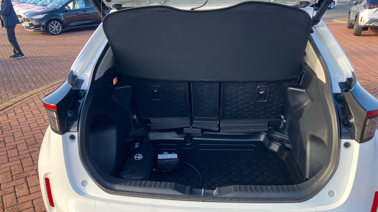 Used Toyota Yaris Cross 2023 for sale - 76603285: Photo 14