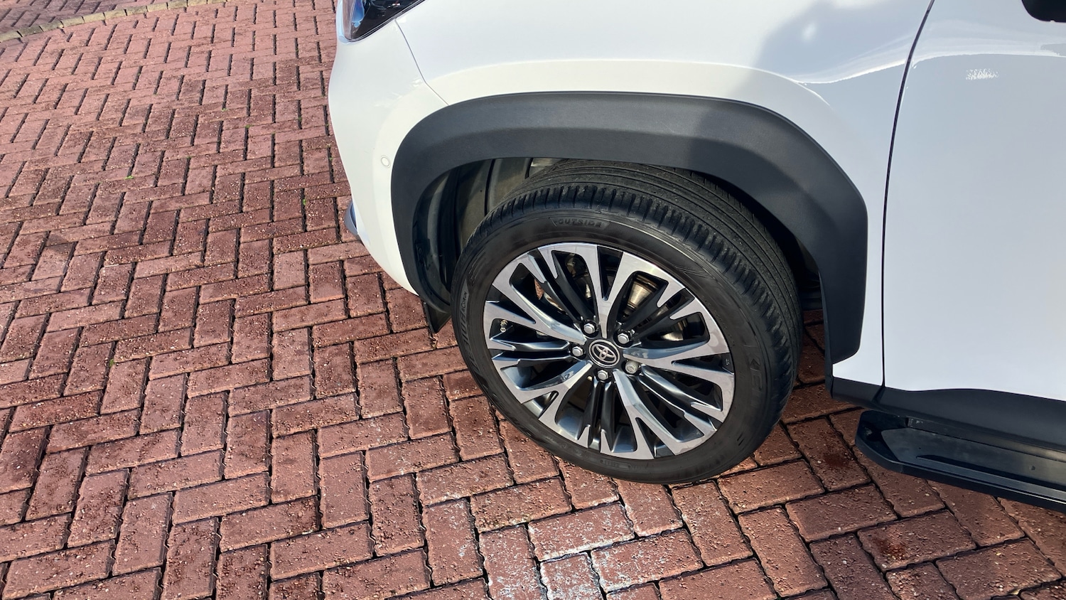 Used Toyota Yaris Cross 2023 for sale - 76603285: Photo 33