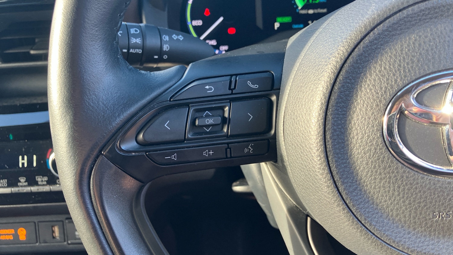 Used Toyota Yaris Cross 2023 for sale - 76603285: Photo 38