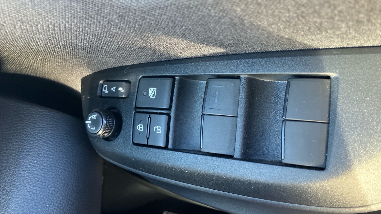 Used Toyota Yaris Cross 2023 for sale - 76603285: Photo 40