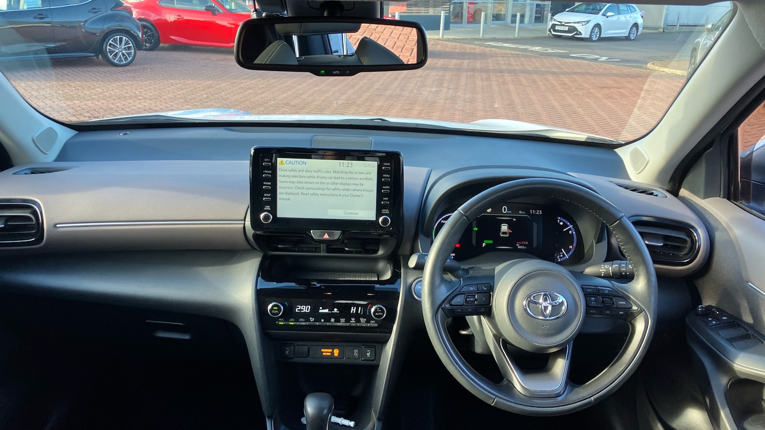 Used Toyota Yaris Cross 2023 for sale - 76603285: Photo 5