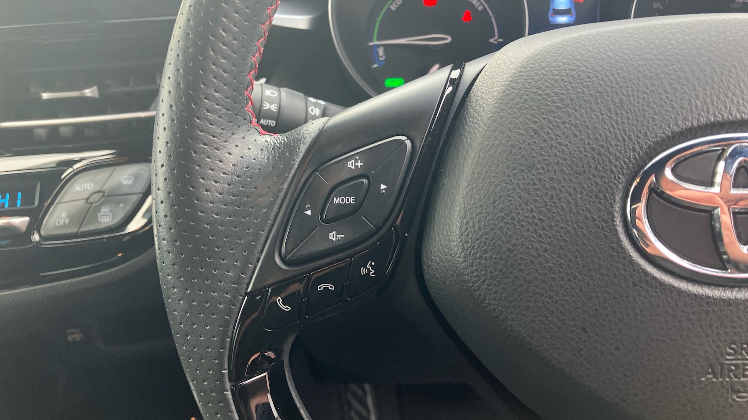 Used Toyota C-HR 2022 for sale - 76693246: Photo 37