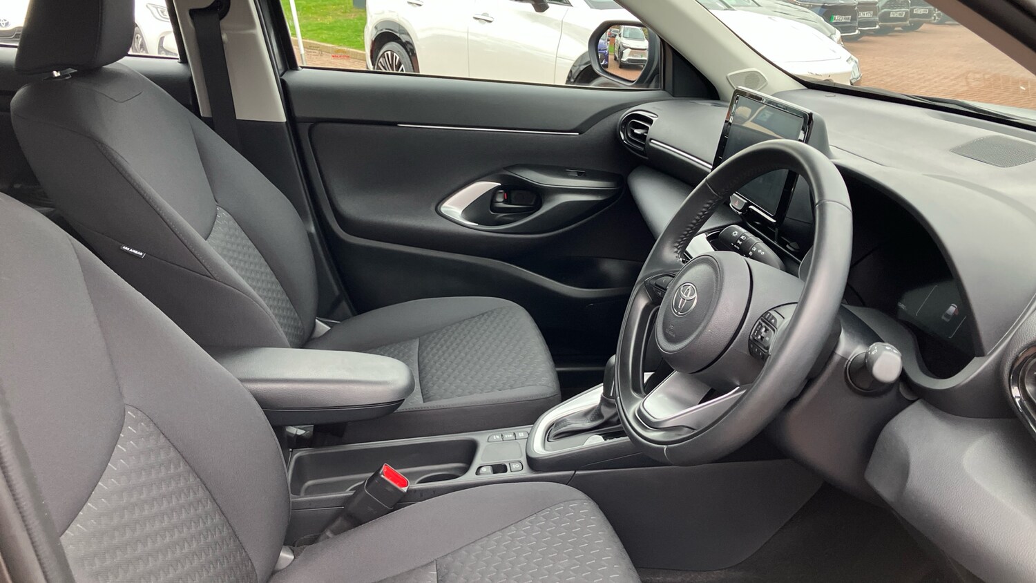 Used Toyota Yaris Cross 2025 for sale - 78149836: Photo 12