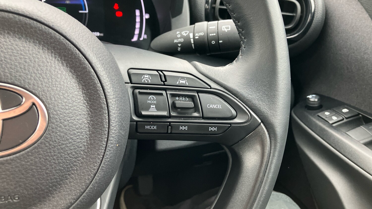 Used Toyota Yaris Cross 2025 for sale - 78149836: Photo 29